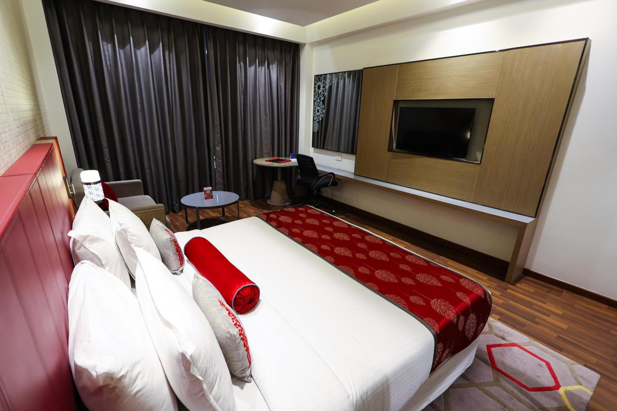 מלון Ramada Plaza By Wyndham לקנאו מראה חיצוני תמונה