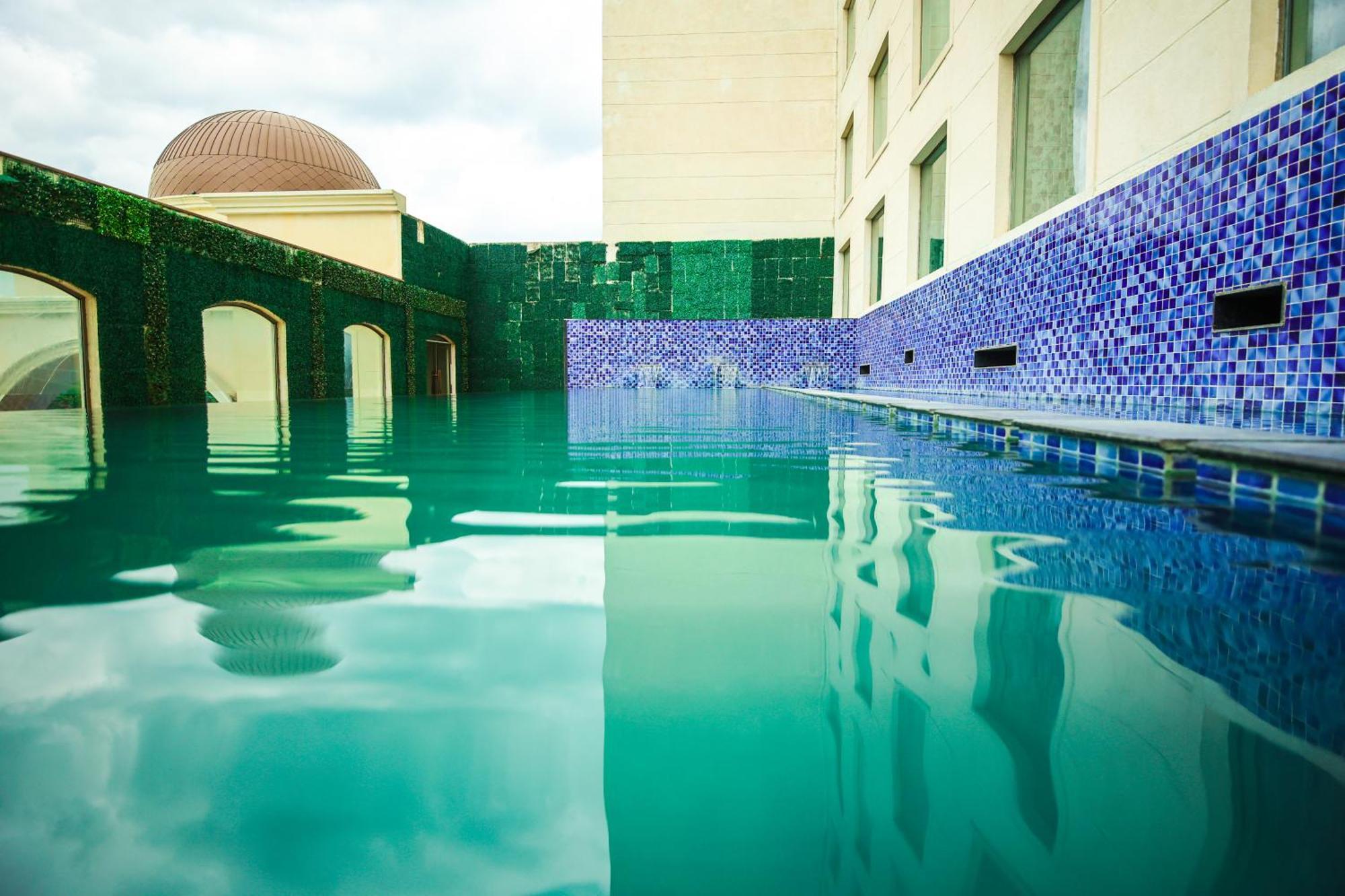 מלון Ramada Plaza By Wyndham לקנאו מראה חיצוני תמונה