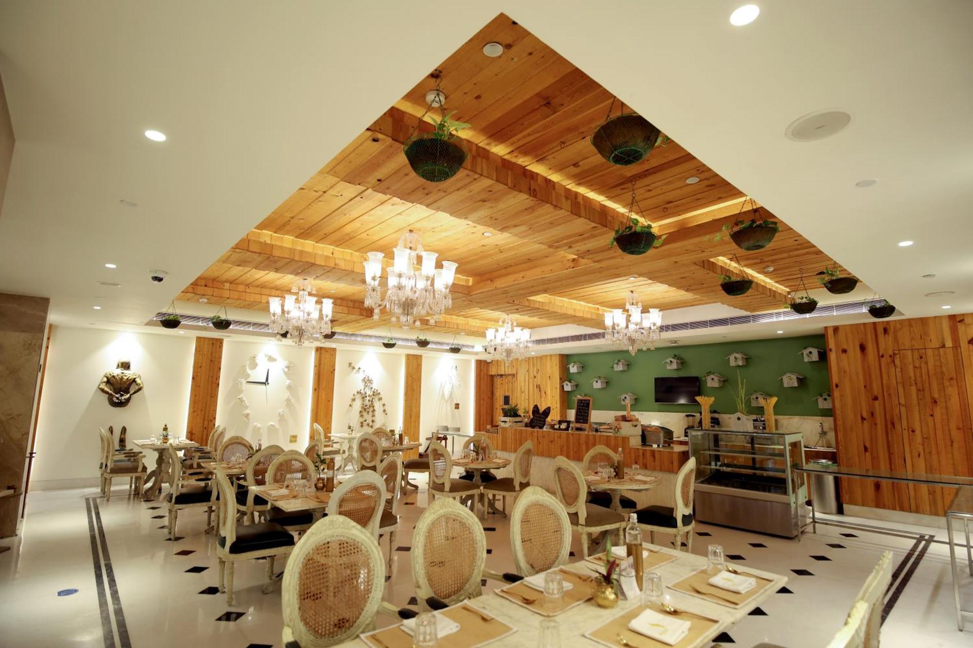 מלון Ramada Plaza By Wyndham לקנאו מראה חיצוני תמונה