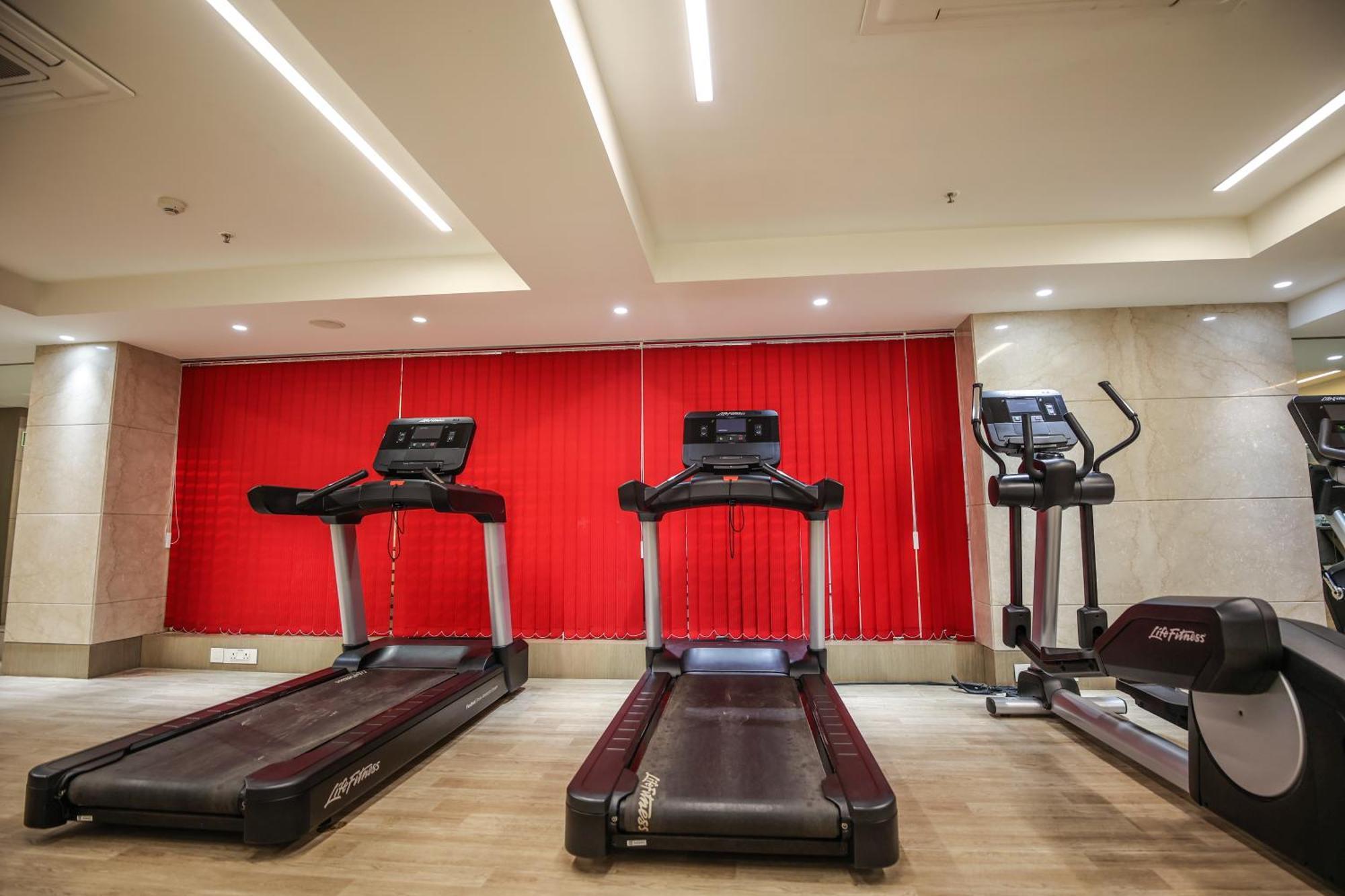 מלון Ramada Plaza By Wyndham לקנאו מראה חיצוני תמונה