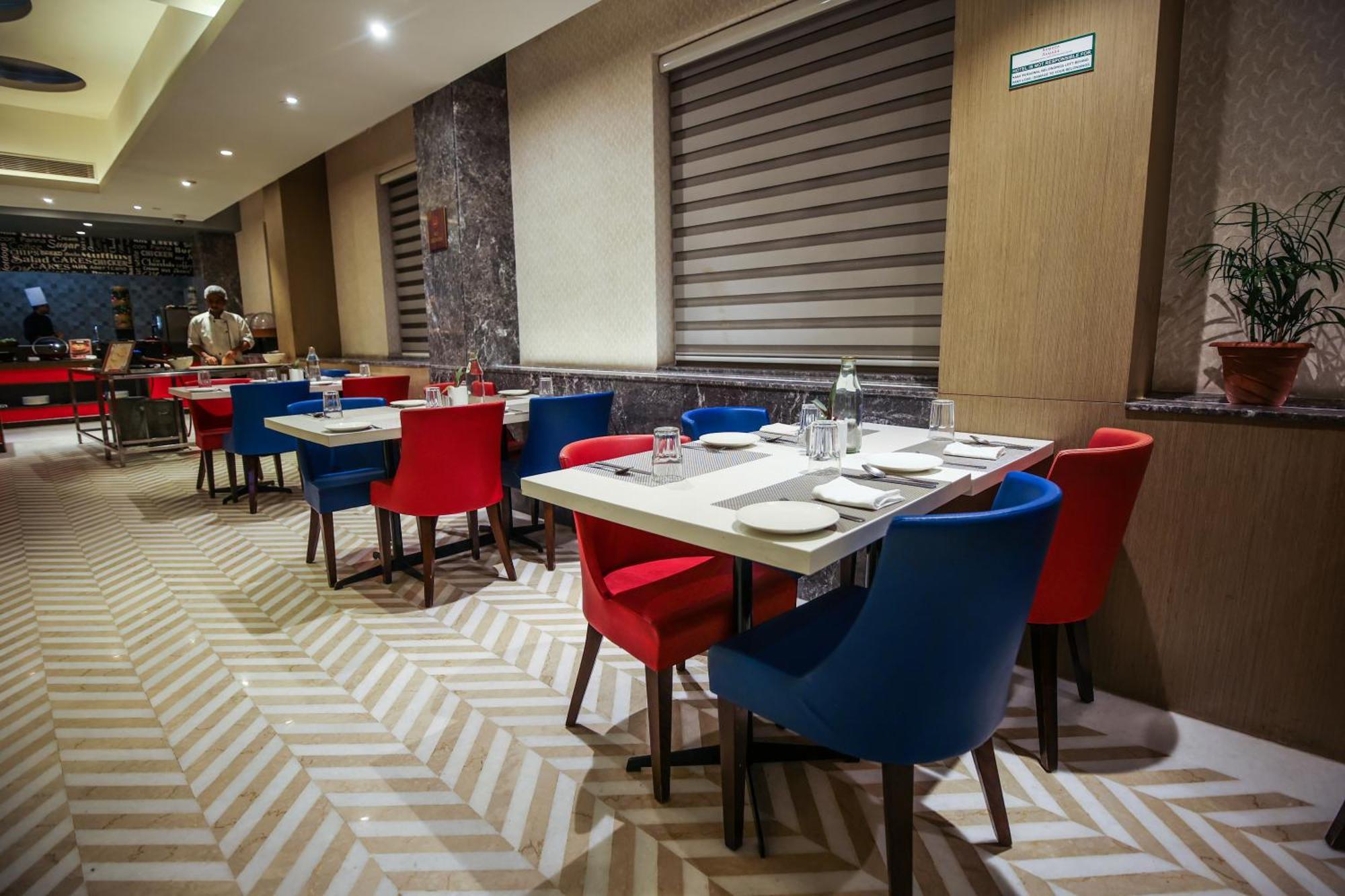מלון Ramada Plaza By Wyndham לקנאו מראה חיצוני תמונה