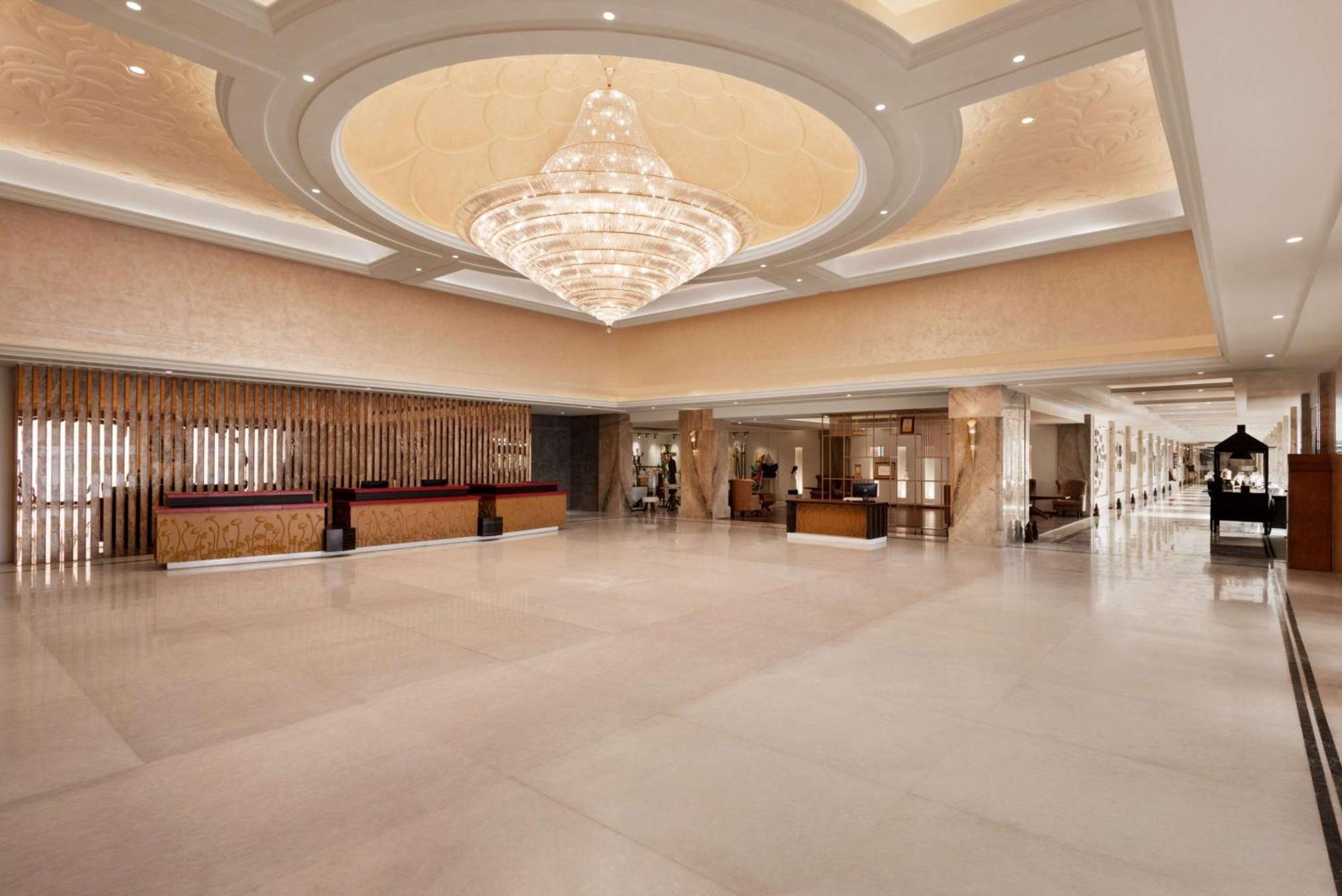 מלון Ramada Plaza By Wyndham לקנאו מראה חיצוני תמונה