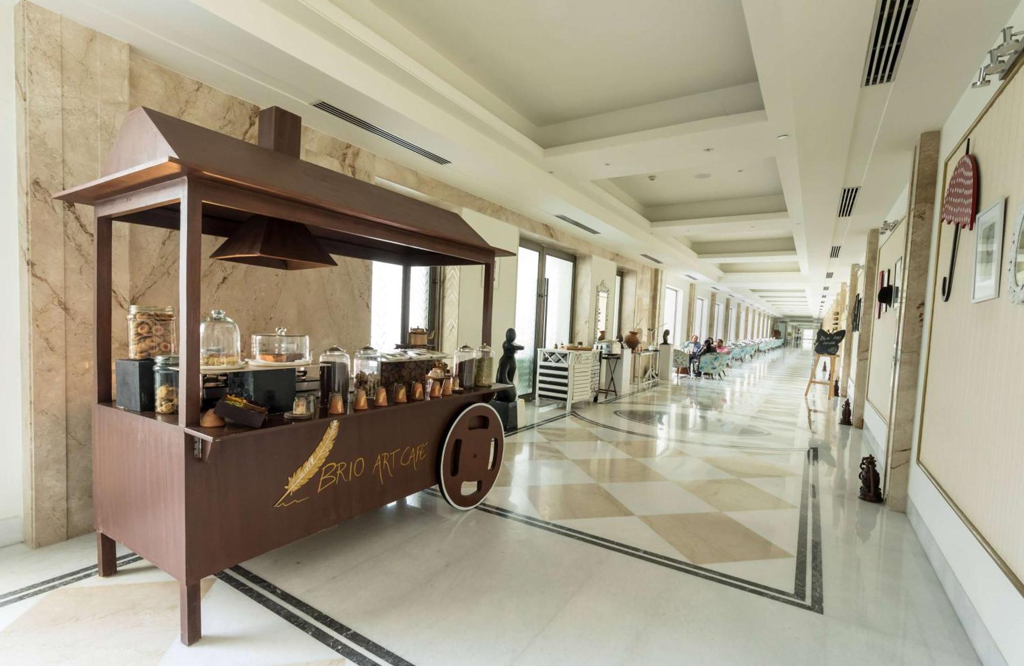 מלון Ramada Plaza By Wyndham לקנאו מראה חיצוני תמונה