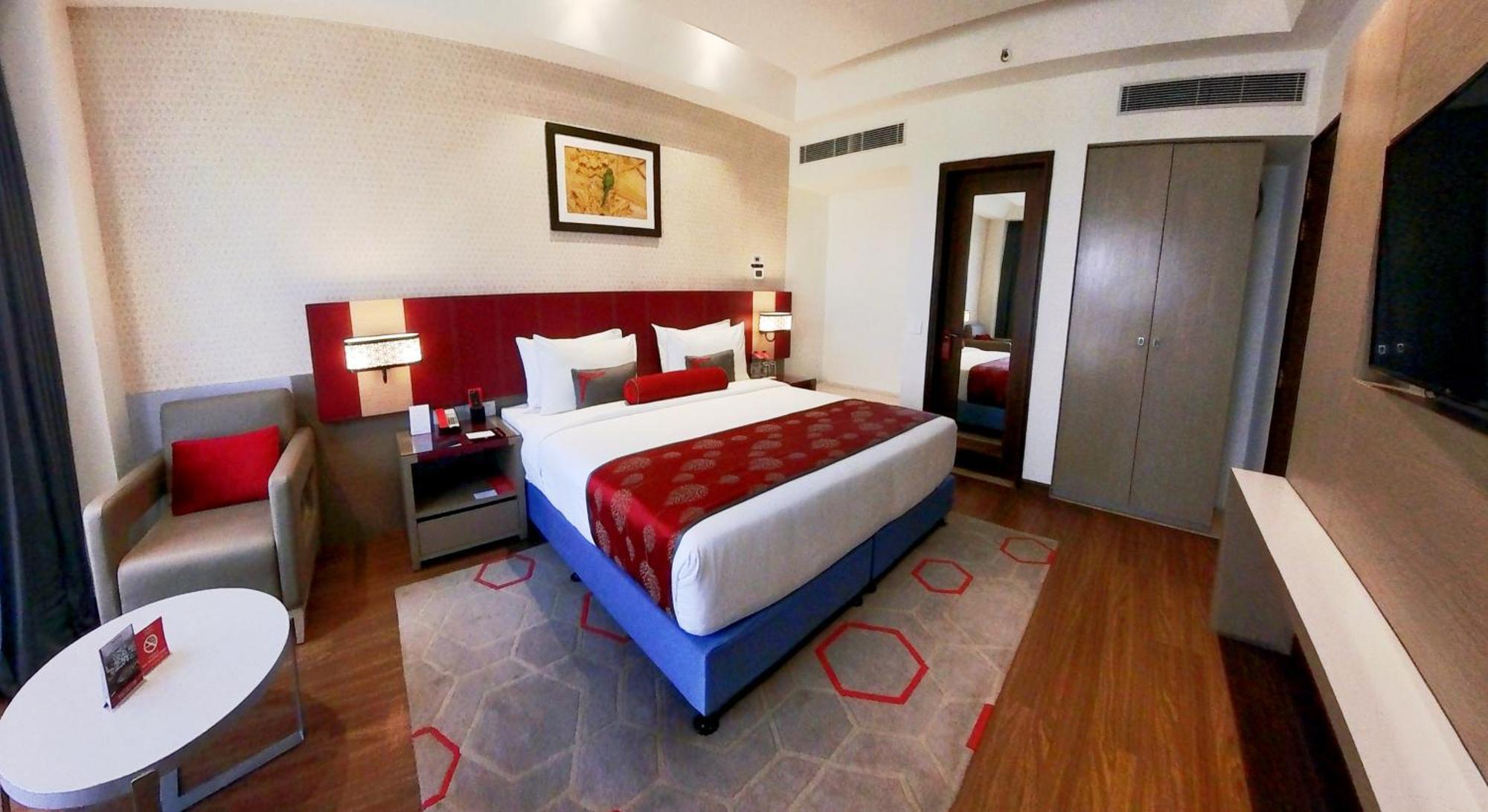 מלון Ramada Plaza By Wyndham לקנאו מראה חיצוני תמונה