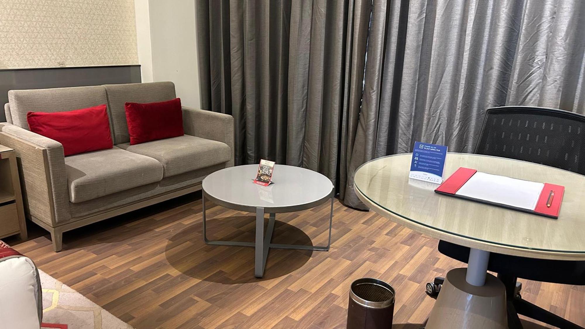 מלון Ramada Plaza By Wyndham לקנאו מראה חיצוני תמונה