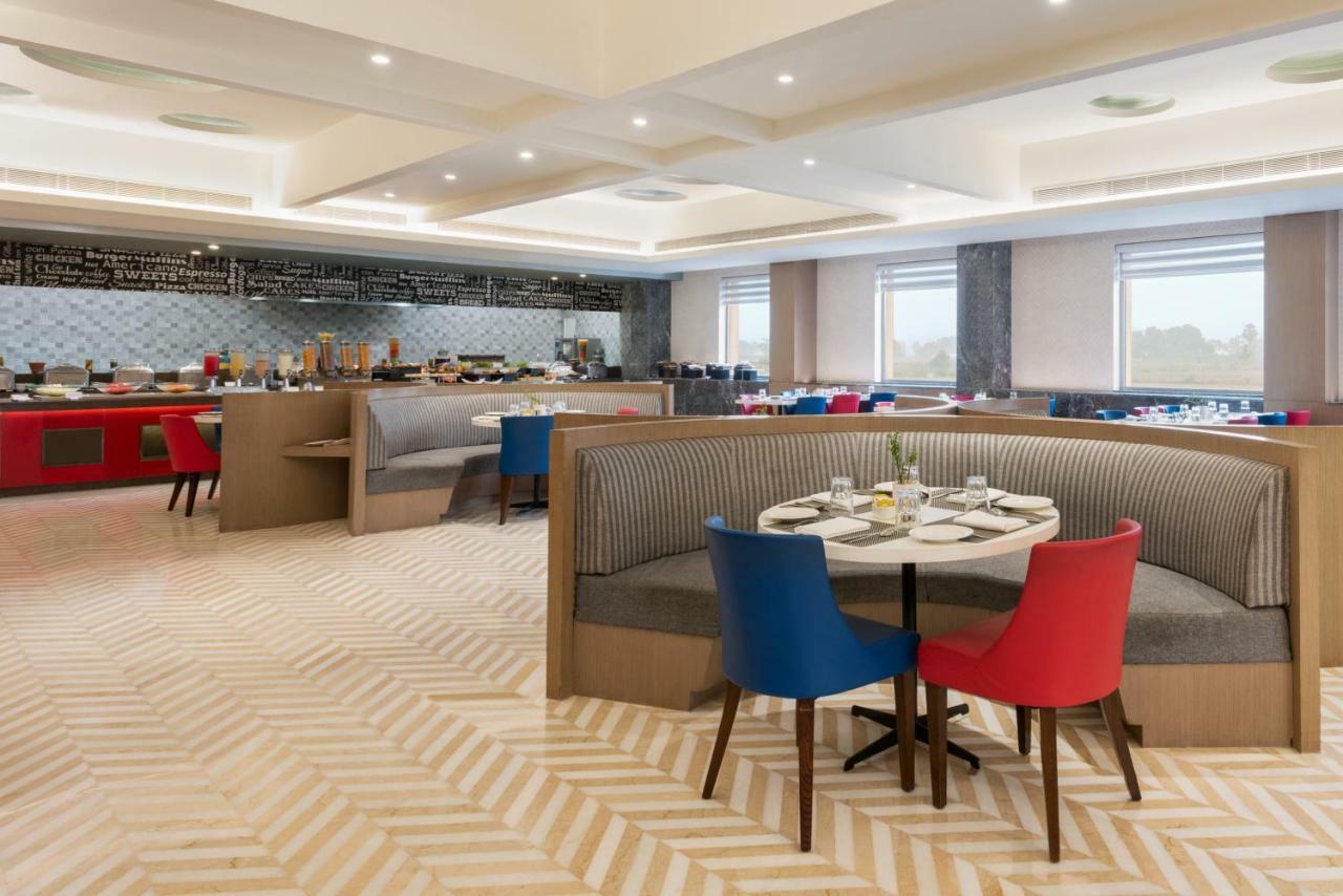 מלון Ramada Plaza By Wyndham לקנאו מראה חיצוני תמונה